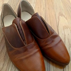 Nisolo Emma d'Orsay Oxford Brandy